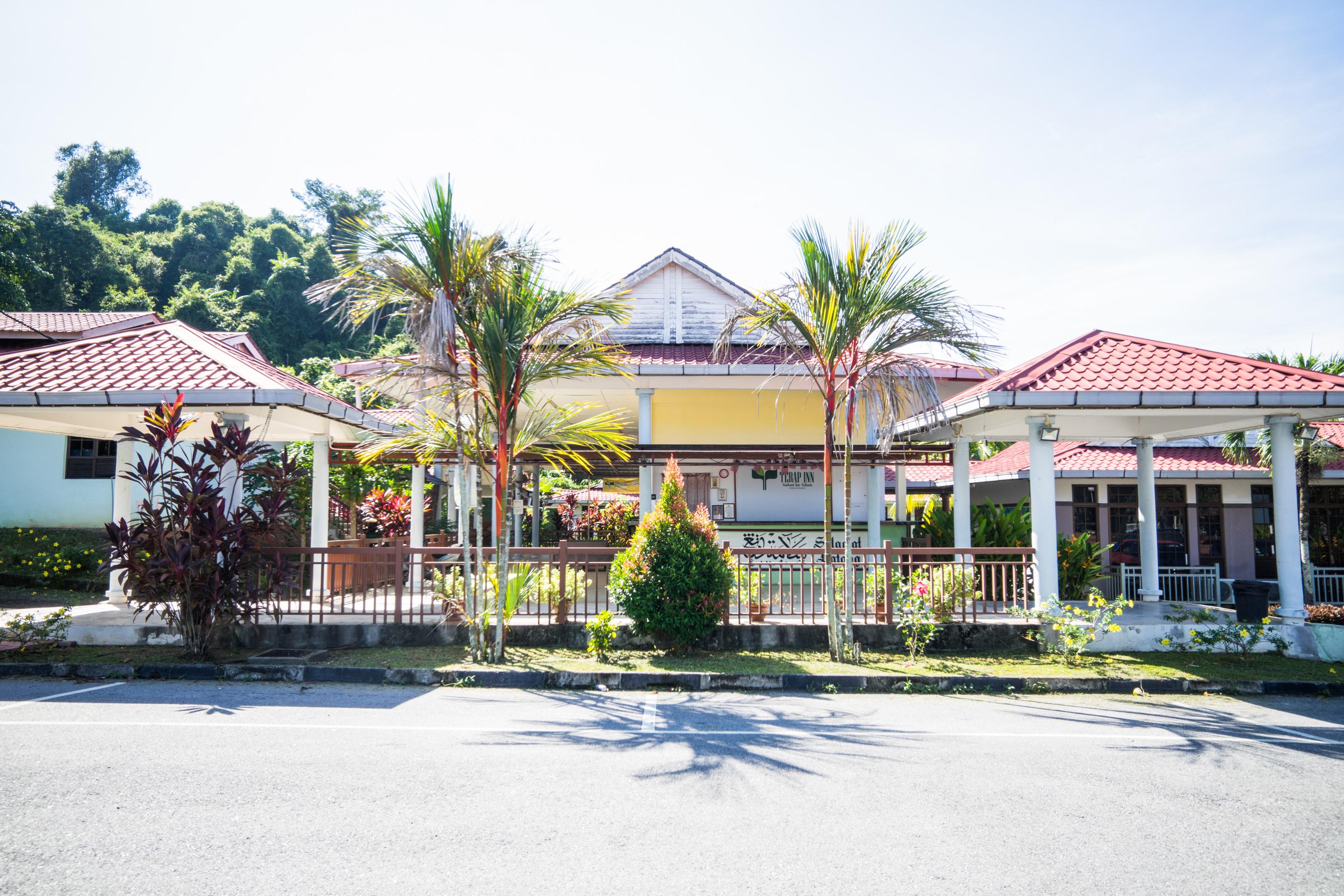Terap Inn Kampong Raja Экстерьер фото